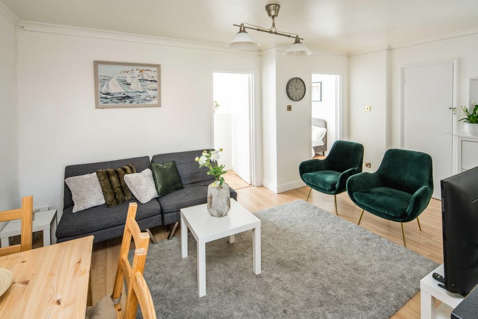 Heart of Central London Flat Foxter properties Apartment in London Borough of Ealing