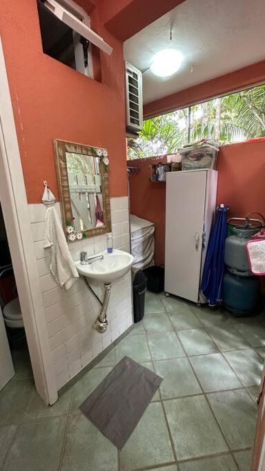 Bathroom, laundry, washing machine