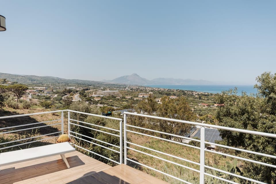 Nearby landmark, Day, Natural landscape, View (from property/room), Balcony/Terrace, Mountain view, Sea view