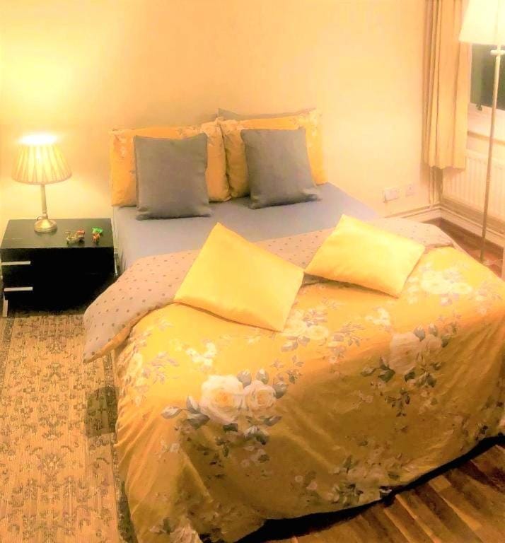 The Kensington Lovely Executive Residence Apartment in City of Westminster