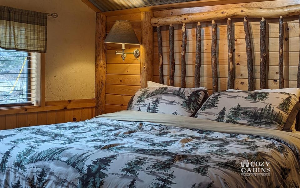 Cozy Woods Cabin Cabin in Ruidoso