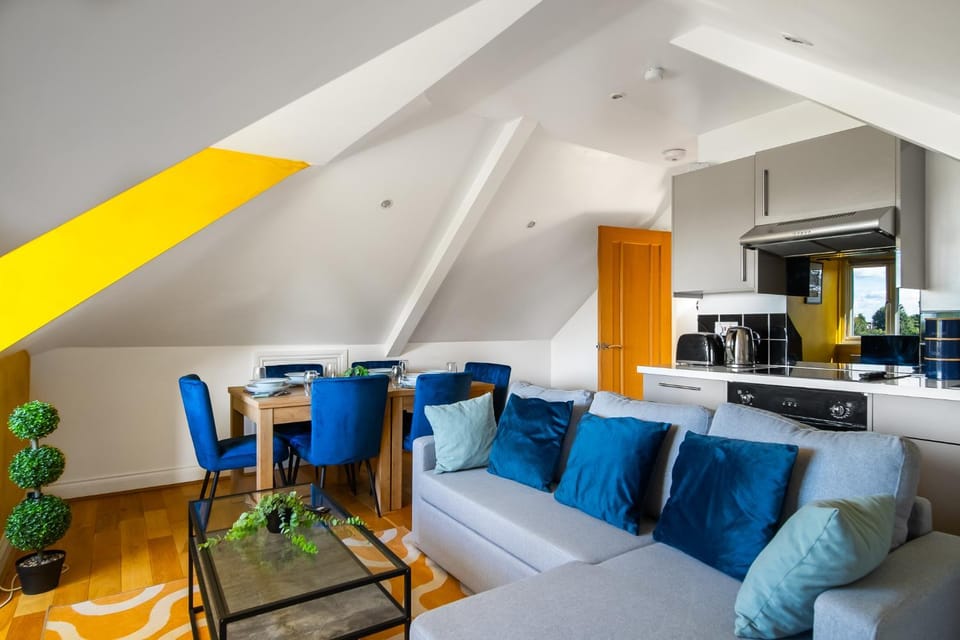 Ealing Common Contractor Flat Apartment in London Borough of Ealing