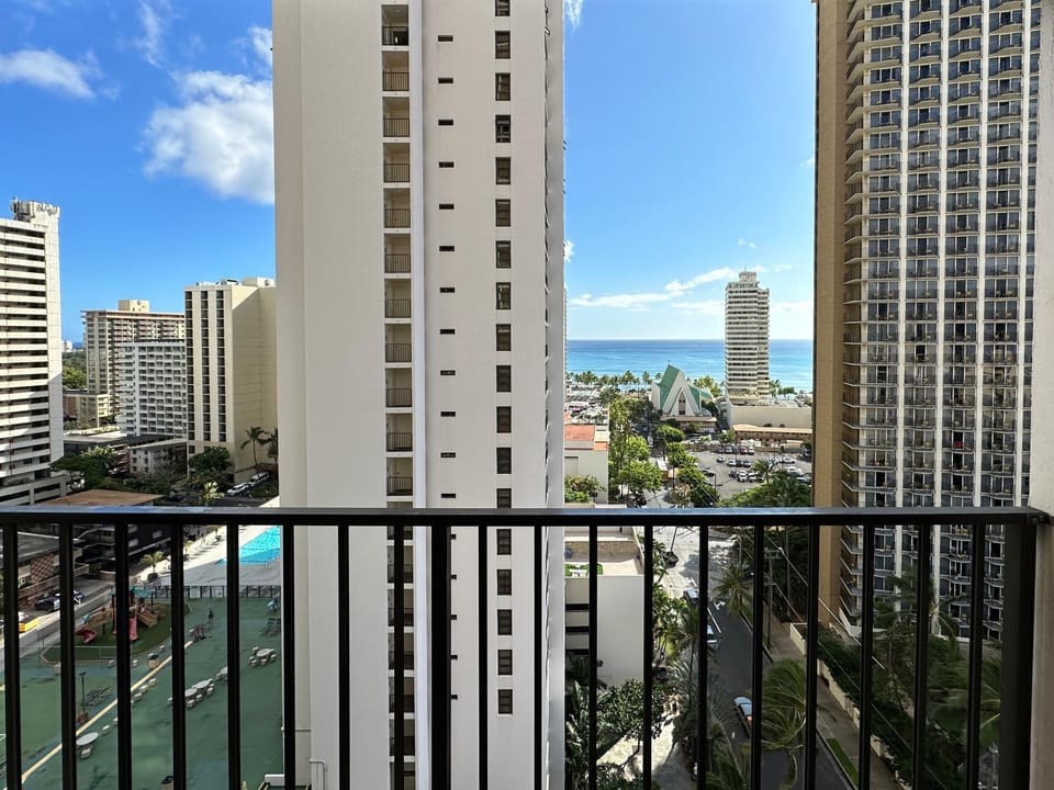 Property building, Day, View (from property/room), Balcony/Terrace