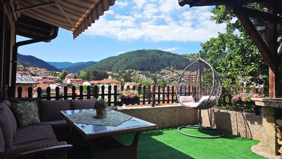 Property building, Natural landscape, View (from property/room), Seating area, City view, Garden view, Mountain view