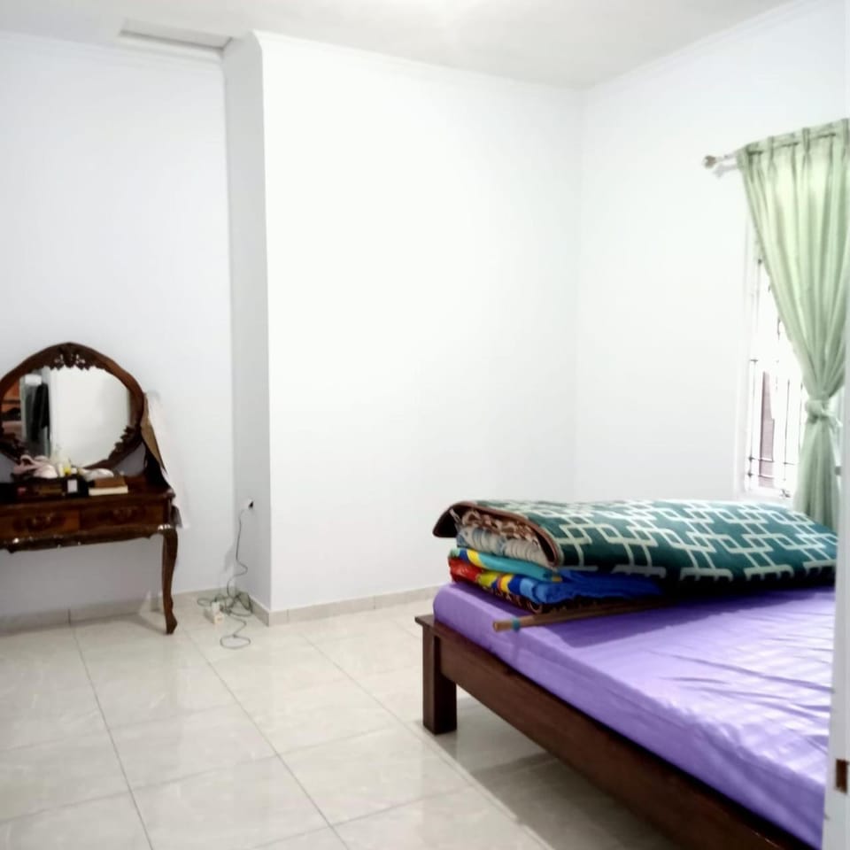 Homestay Black&White House in West Java