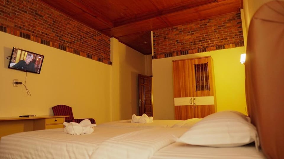 TV and multimedia, Bedroom, towels