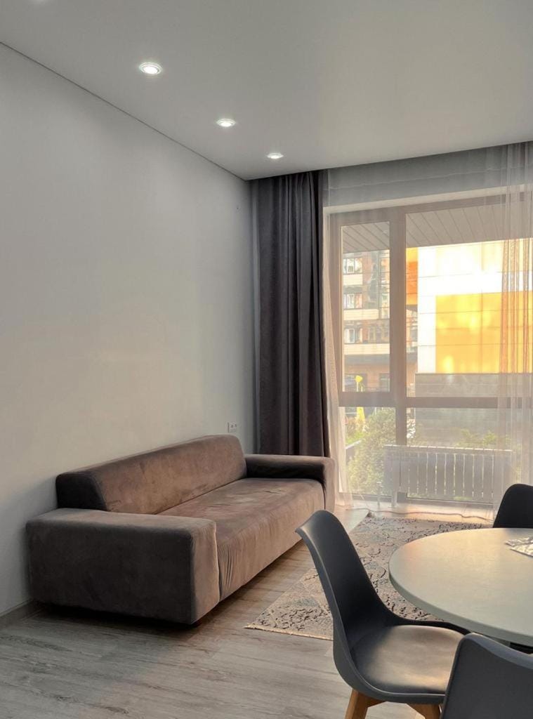 Уютная евродвушка в ЖК Forum Residence Apartment in Almaty