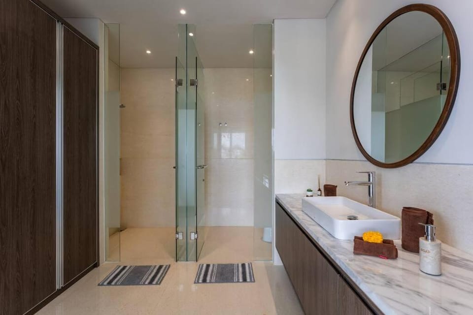 Pristine & Modern Gem Luxury 3bd Villa in Umalas Villa in North Kuta