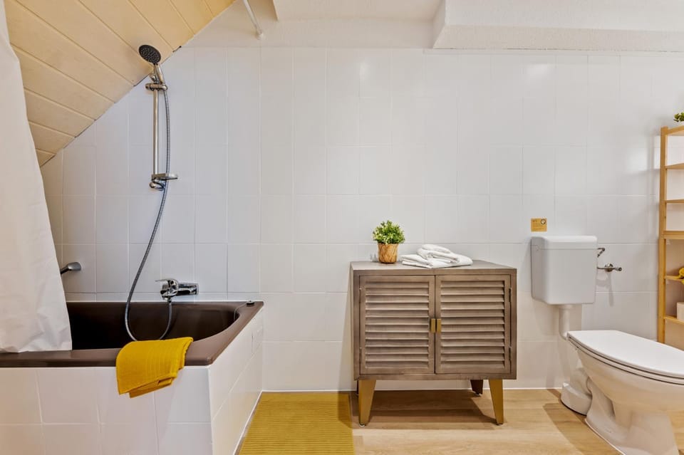 Toilet, Bathroom, Bath