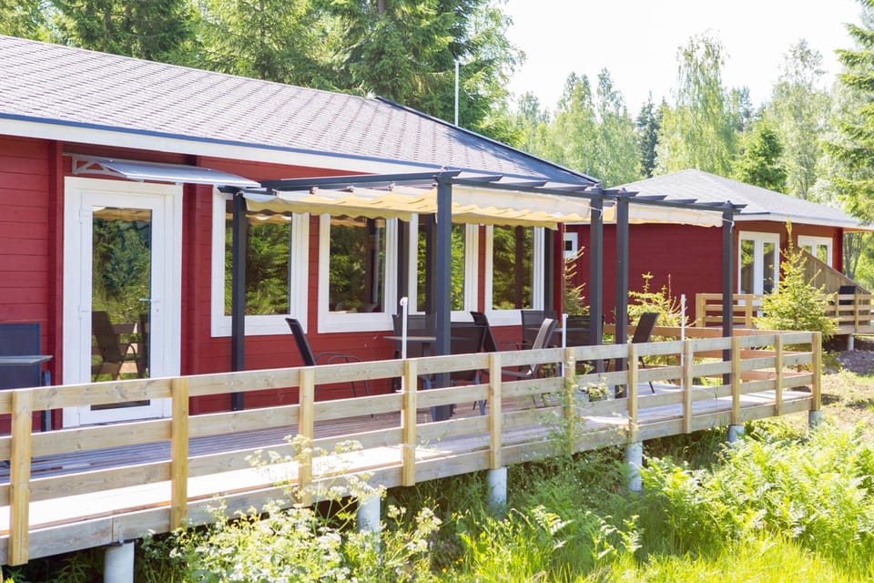 Property building, Restaurant/places to eat