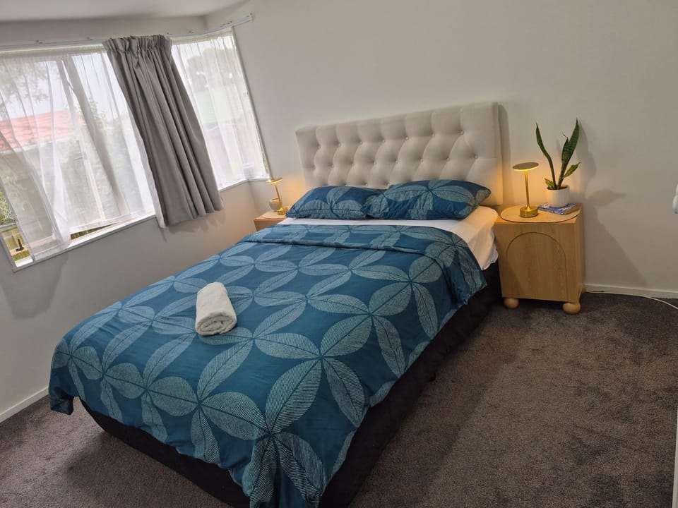Manukau Room Accommodation Vacation rental in Auckland