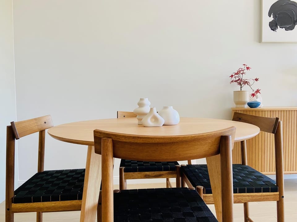 Living room, Dining area
