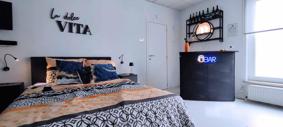 Living room, Lounge or bar, Bedroom