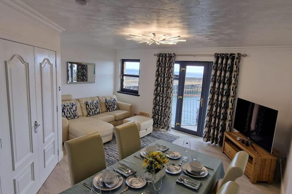 Ivianna Wharf Apartment in Kirkcaldy
