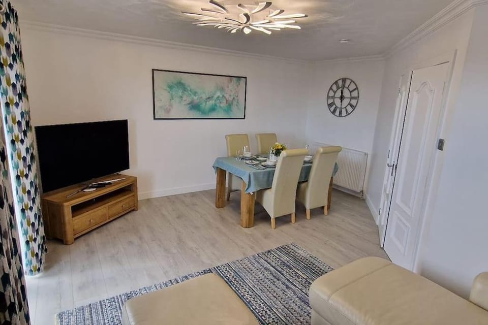 Ivianna Wharf Apartment in Kirkcaldy
