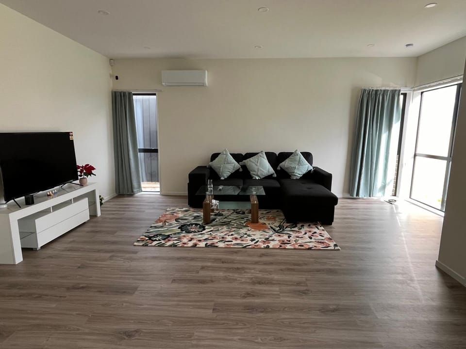 New Home Vibes Stylish Room Vacation rental in Auckland
