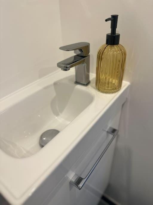 Grand studio mezzanine cathédrale de Lisieux Apartment in Lisieux