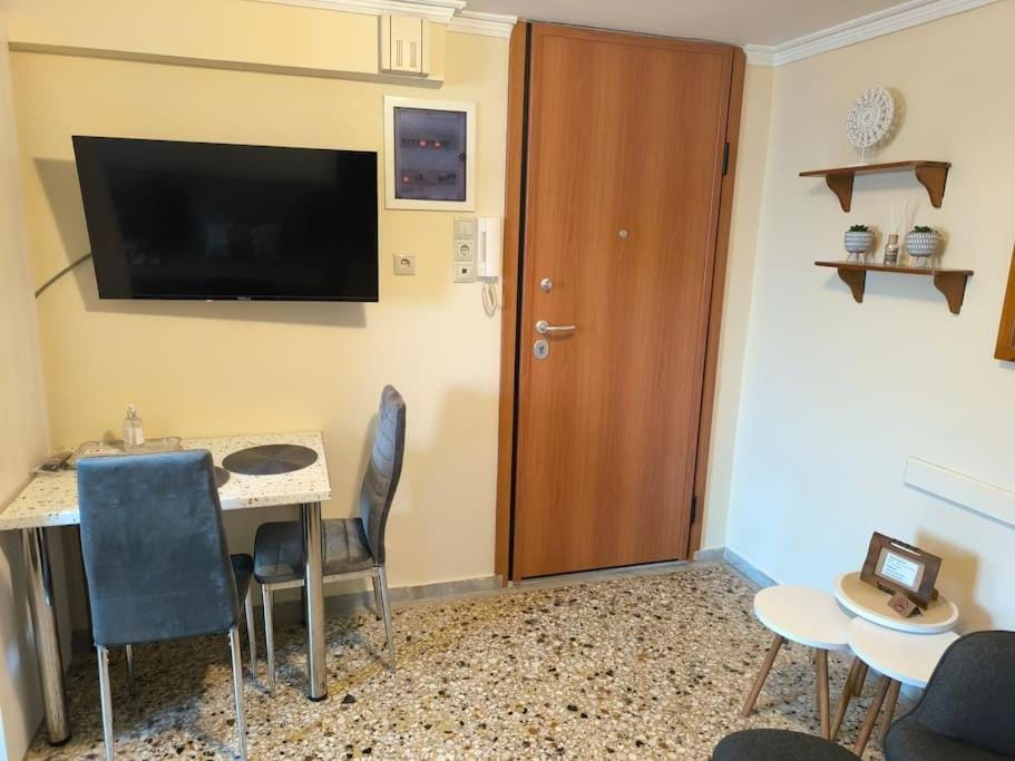 Διαμέρισμα "Elena" στο Κέντρο της Πόλης Apartment in Decentralized Administration of the Aegean