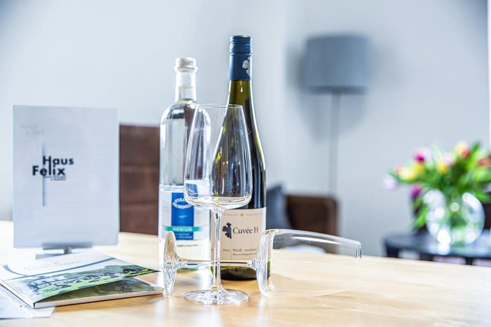 Alcoholic drinks, Non alcoholic drinks