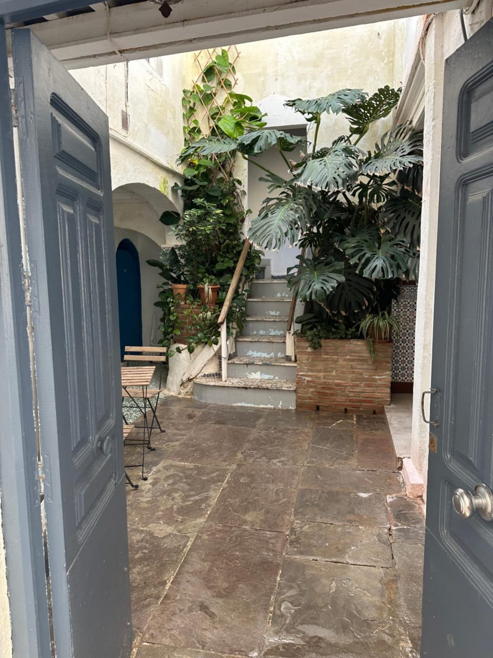 Facade/entrance