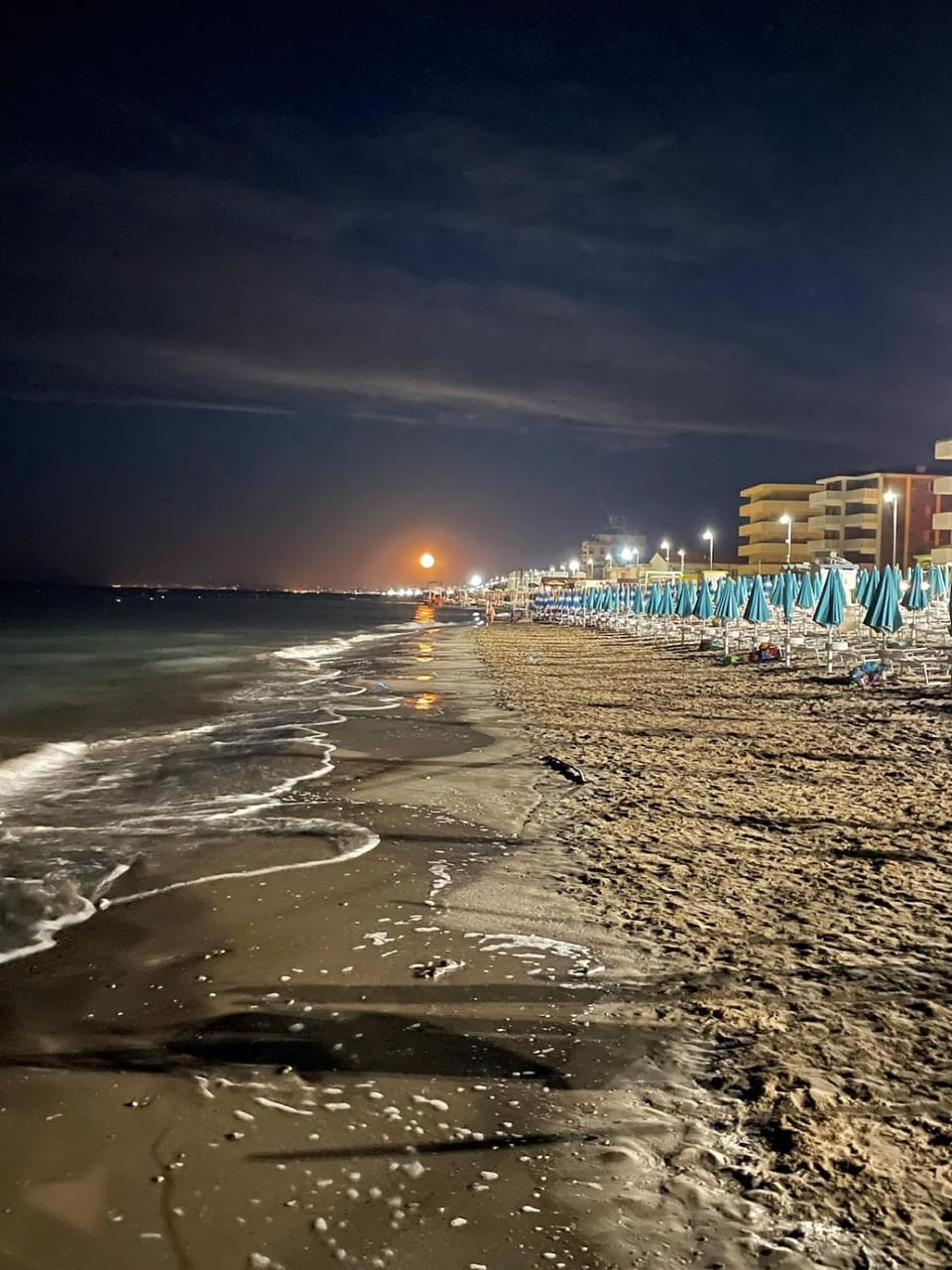 Apartament Mare e Sole z basenem i przy plaży Apartment in Marche