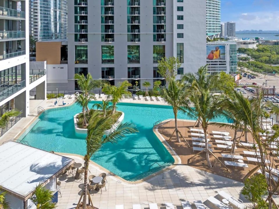 Spring, Bird's eye view, Pool view, Swimming pool, Location, sunbed