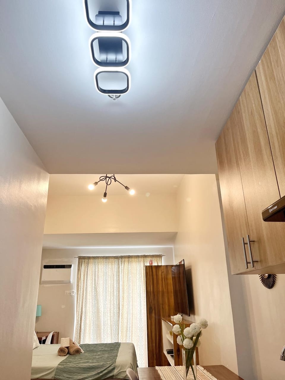 Best Condo Studio 24th Floor The Loop Tower CDO Lucky 4 Bed and Breakfast in Cagayan de Oro