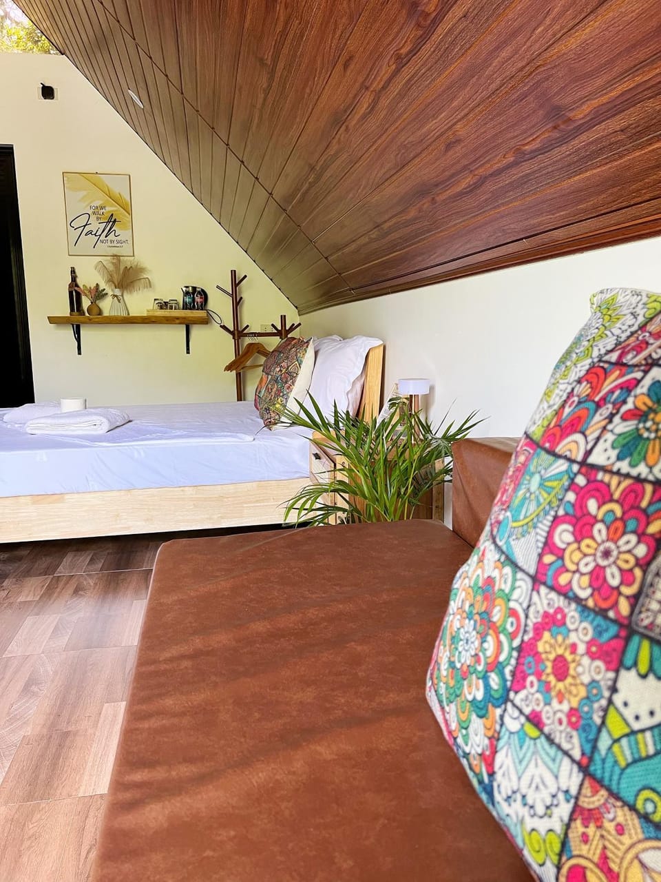 Garden of Faith Lodge - 20 minutes drive from Tagaytay Nature lodge in Calabarzon