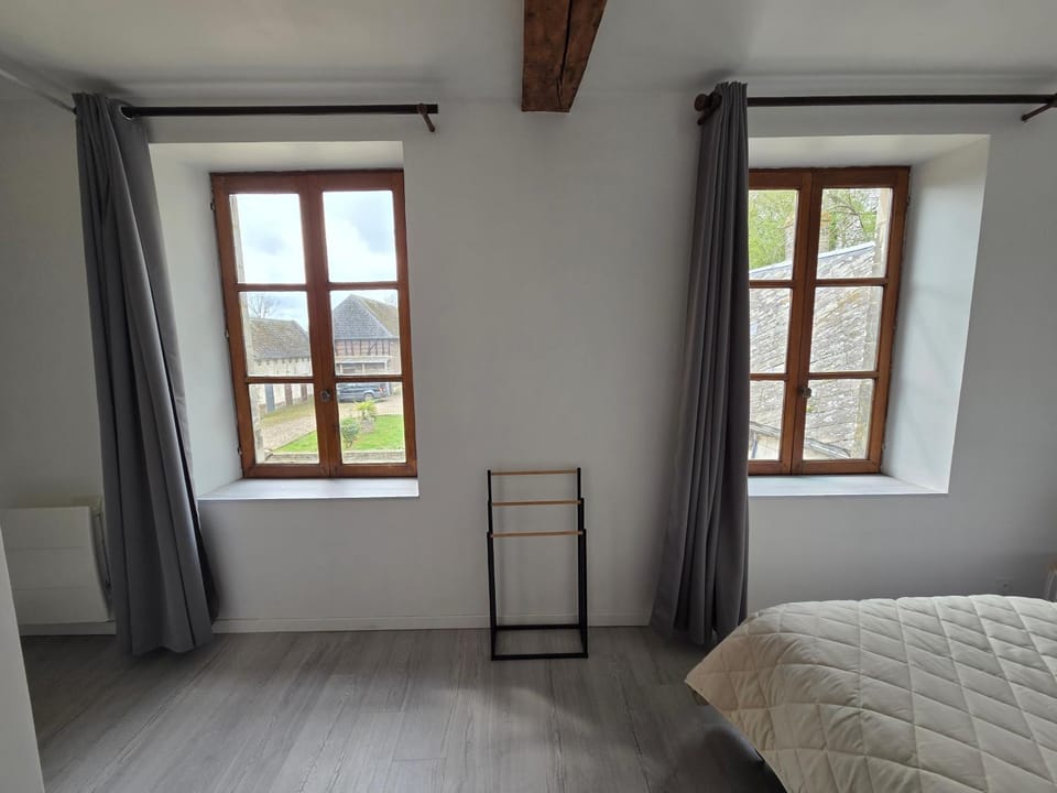 Appart 70m2 Agnez les Duisans Boxes Chevaux en sus Apartment in Hauts-de-France