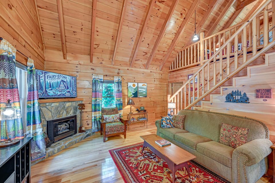 Serene Cabin < 1 Mi to Fairy Stone State Park! Cabin in Virginia