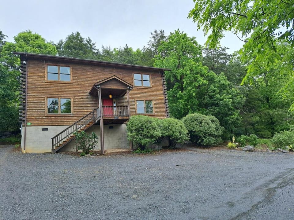 Property building, Parking