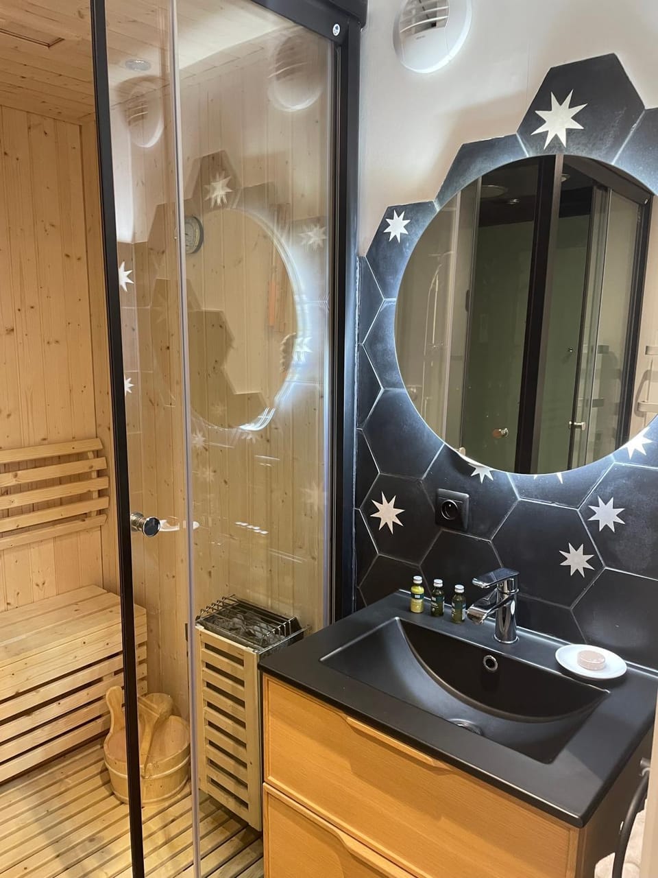 Sauna, Bathroom