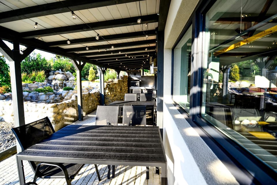 Garden, Balcony/Terrace