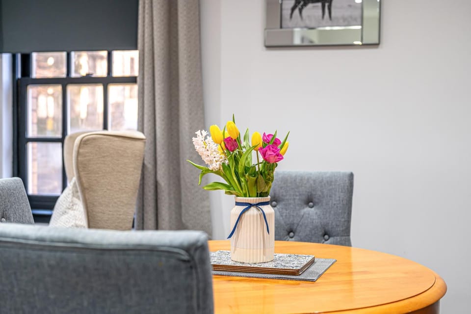 Super Prime Abbey Free Parking by TBA Apartment in Dunfermline