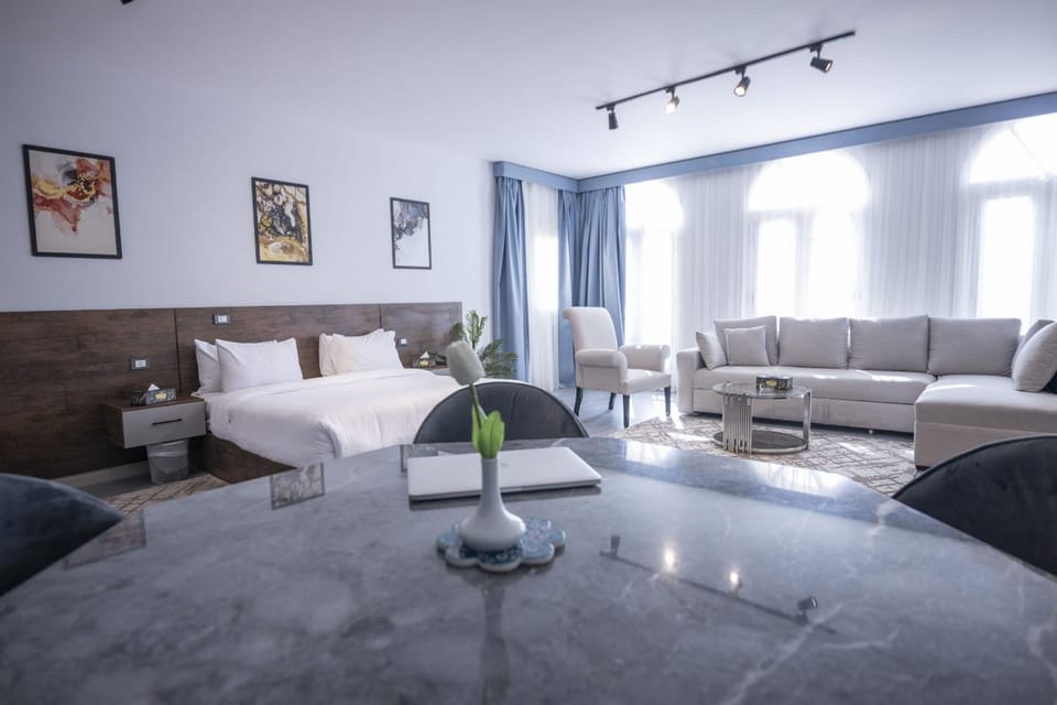 Living room, Seating area