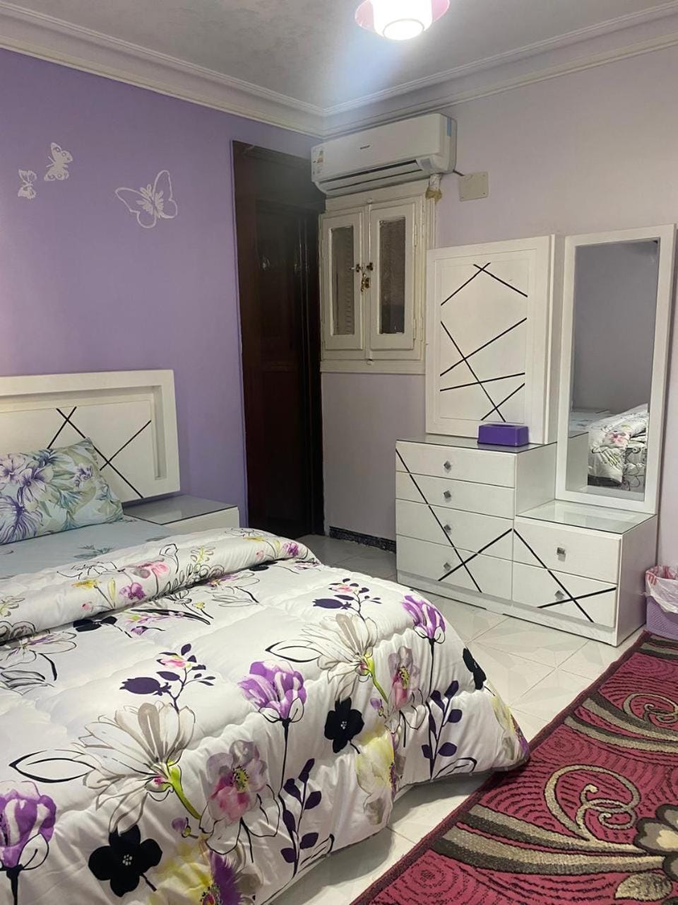 شقه متكامله ديلوكس مفروشه للايجار في عين شمس جوار محطه المترو- عائلات فقط Apartment in Cairo Governorate