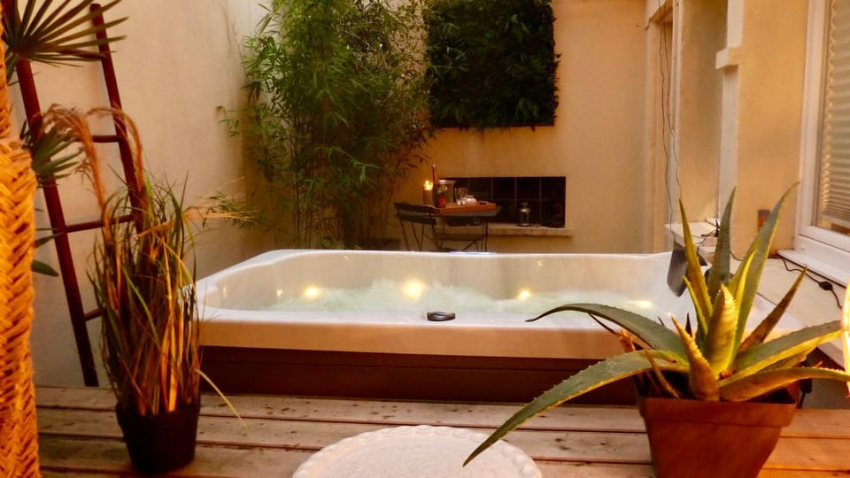 CosyRouen Jacuzzi Parking gratuit Apartment in Rouen
