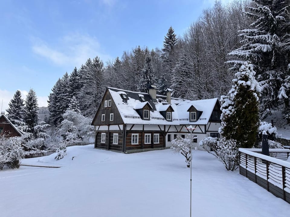 Property building, Winter, Mountain view