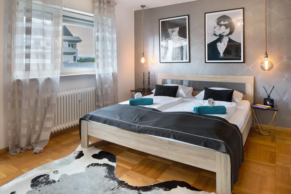 Living room, Bedroom