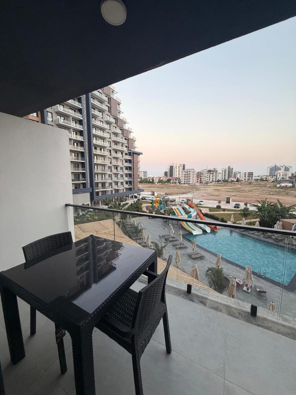 Day, View (from property/room), Balcony/Terrace, City view, Pool view, Swimming pool