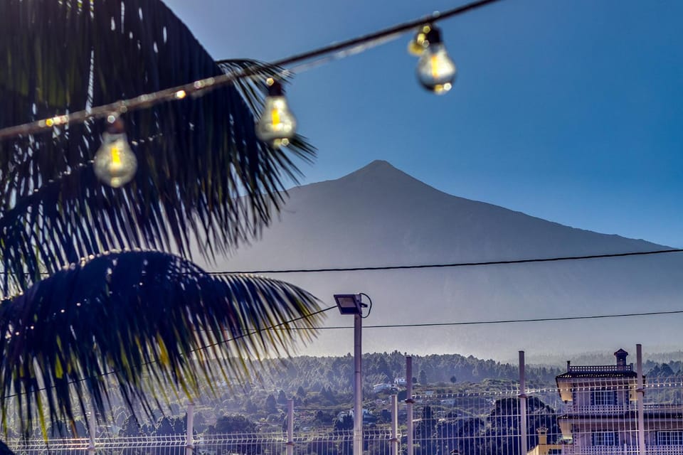Nearby landmark, Day, Natural landscape, Garden, Mountain view