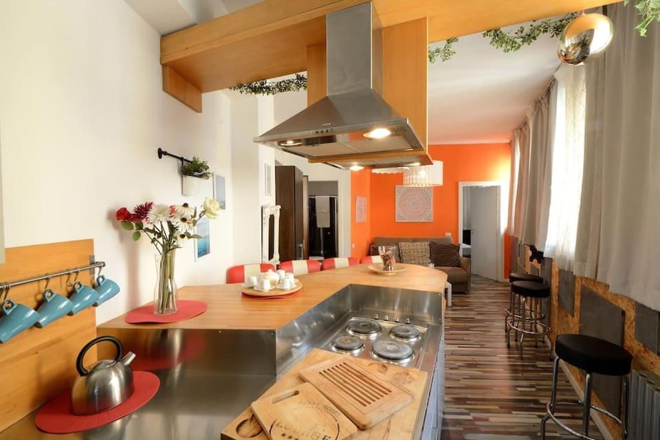 Kitchen or kitchenette, Living room, Dining area, kitchen
