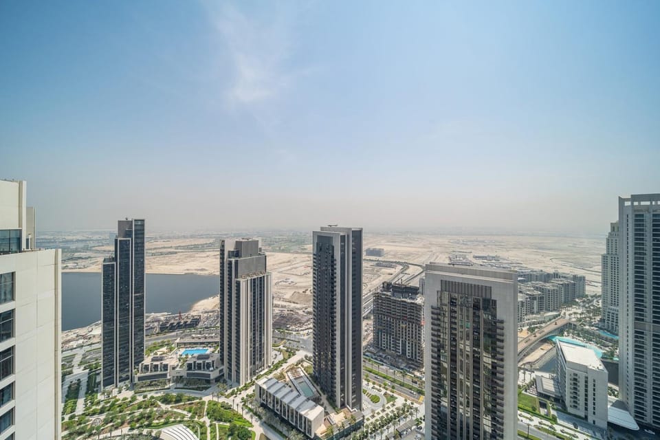LUXE | Luxury 2BR | Creek View | Modern & Cozy Apartment in Dubai