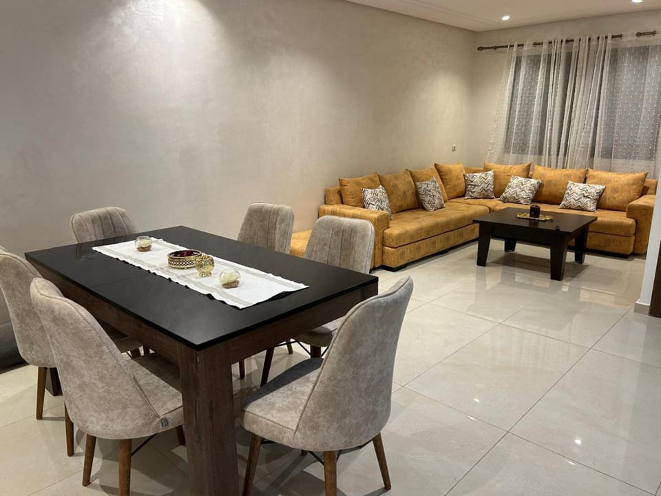 Burj Malak appartement dans une résidence privée avec piscine Apartment in Marrakesh