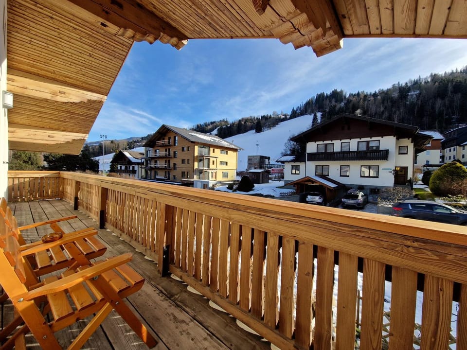 Ski School, Skiing, View (from property/room), Balcony/Terrace, Mountain view, Sports