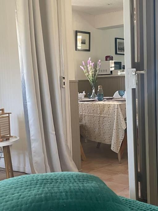 Au bord du ciel Magnifique appartement à Bandol Apartment in French Riviera