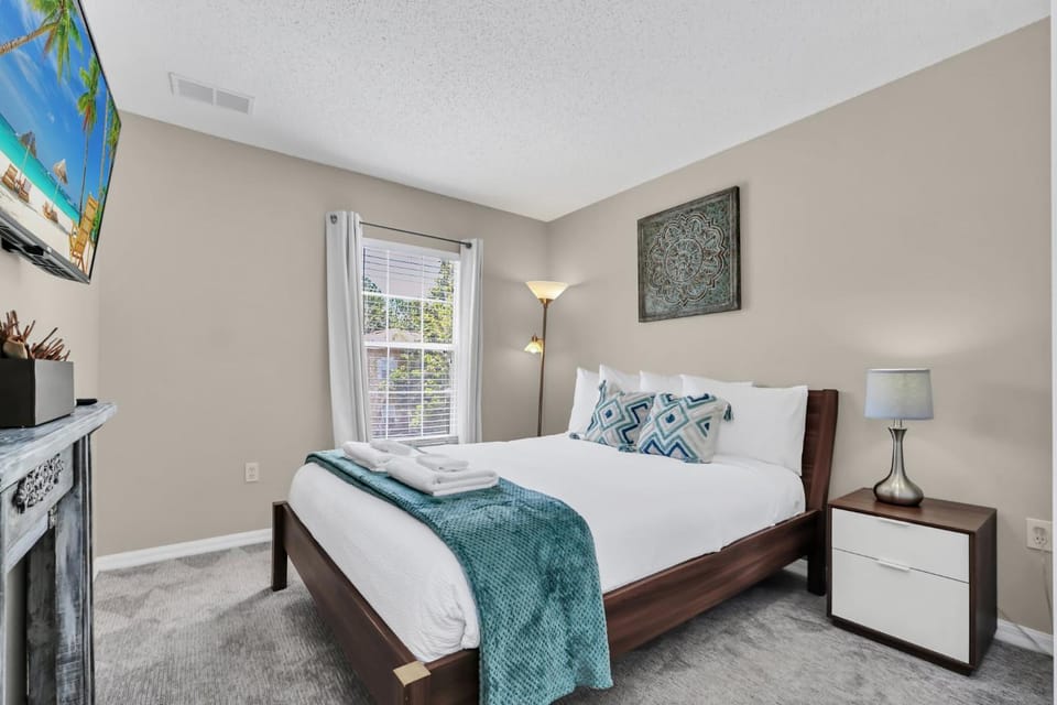 Family Oasis Cozy Retreat with Bunk Room House in Kissimmee