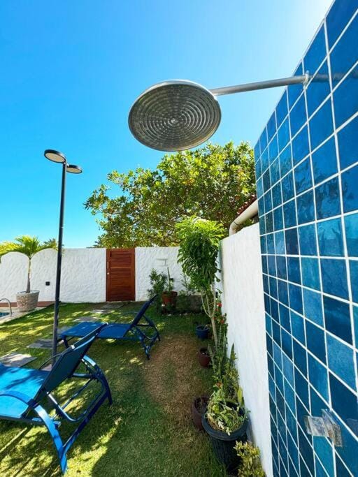 Shower, Swimming pool, sunbed
