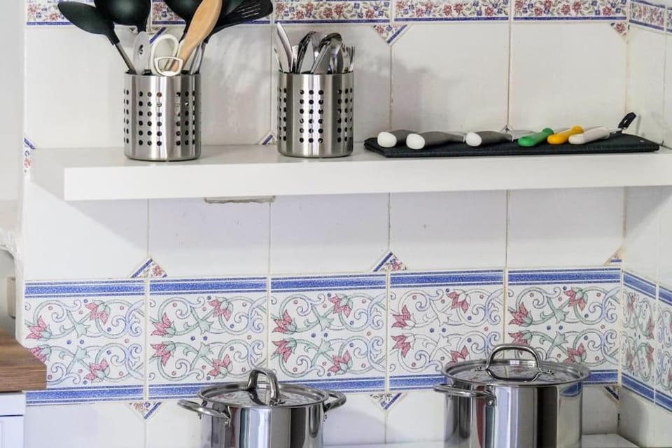 CARAGOL II, Doppelzimmer auf Finca Zenara, XXL Pool, WIFI, AC, Gemeinschaftsküche, Yoga Apartment in Llevant