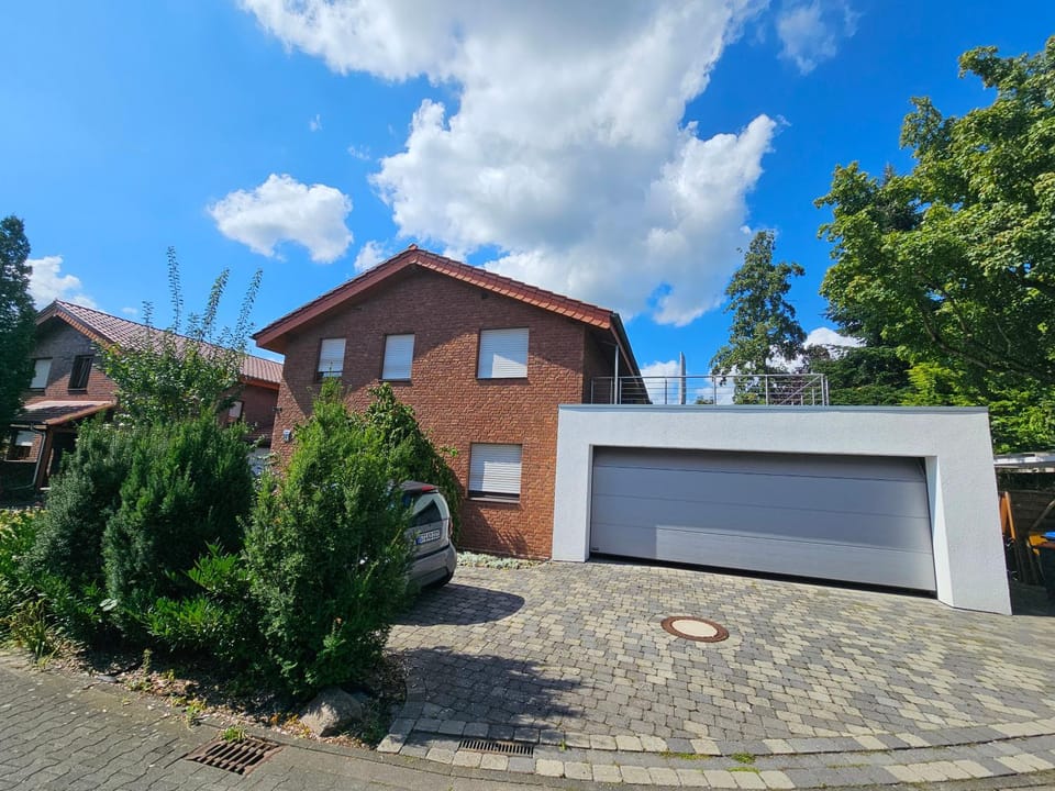 Property building, Street view